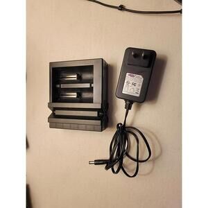 eFEST LCD Universal Battery Charger - LUC S2